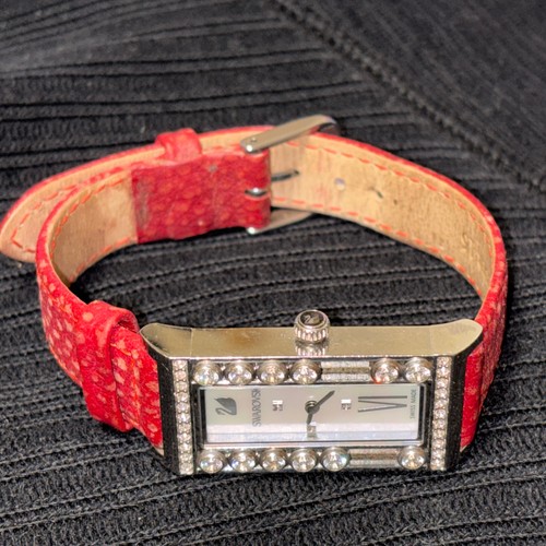 Damenarmbanduhr von swarovski - von,
